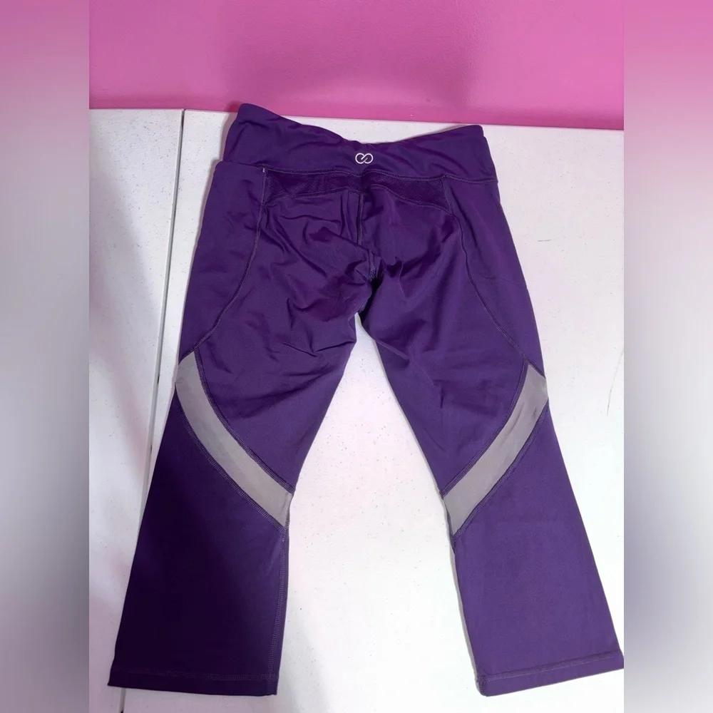 Women's Purple Capris